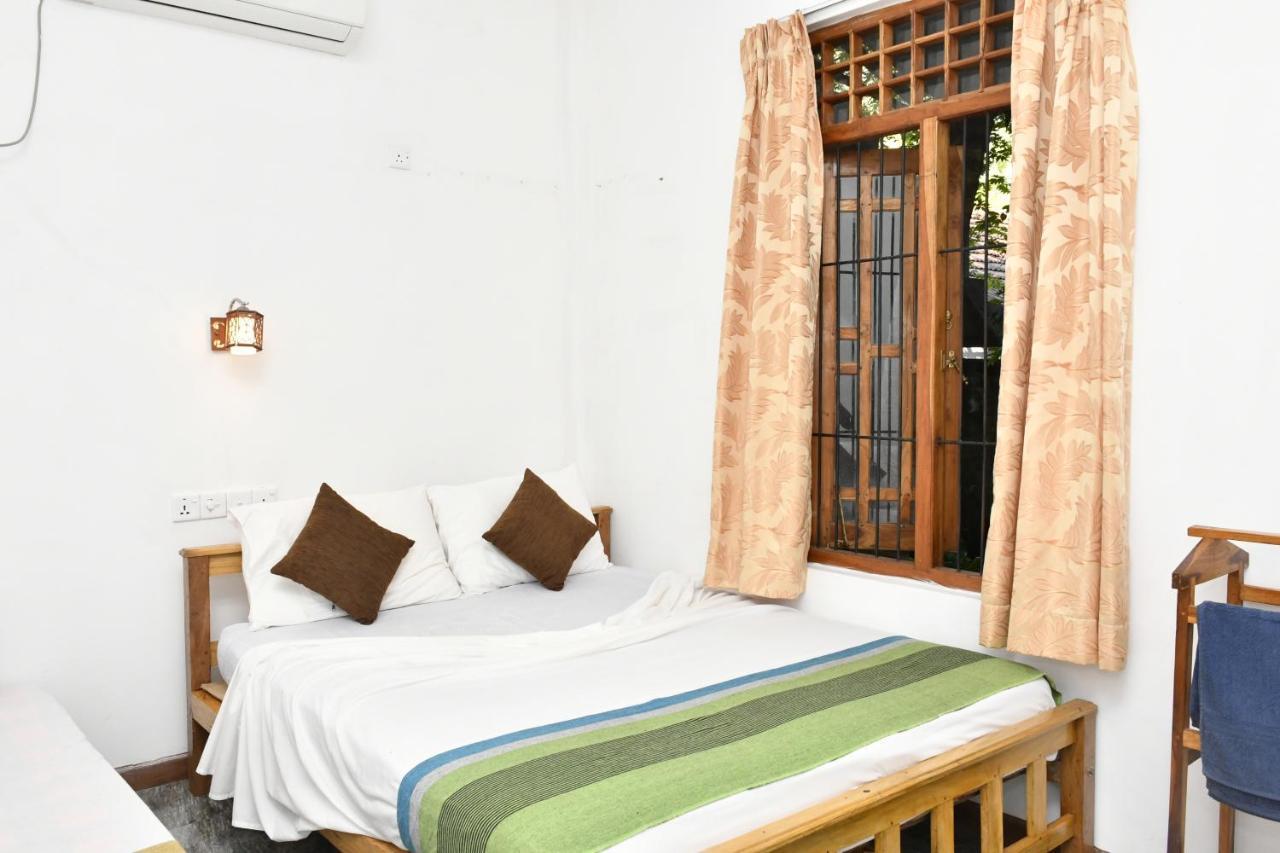 Pearl Bungalow Trincomalee Exterior photo