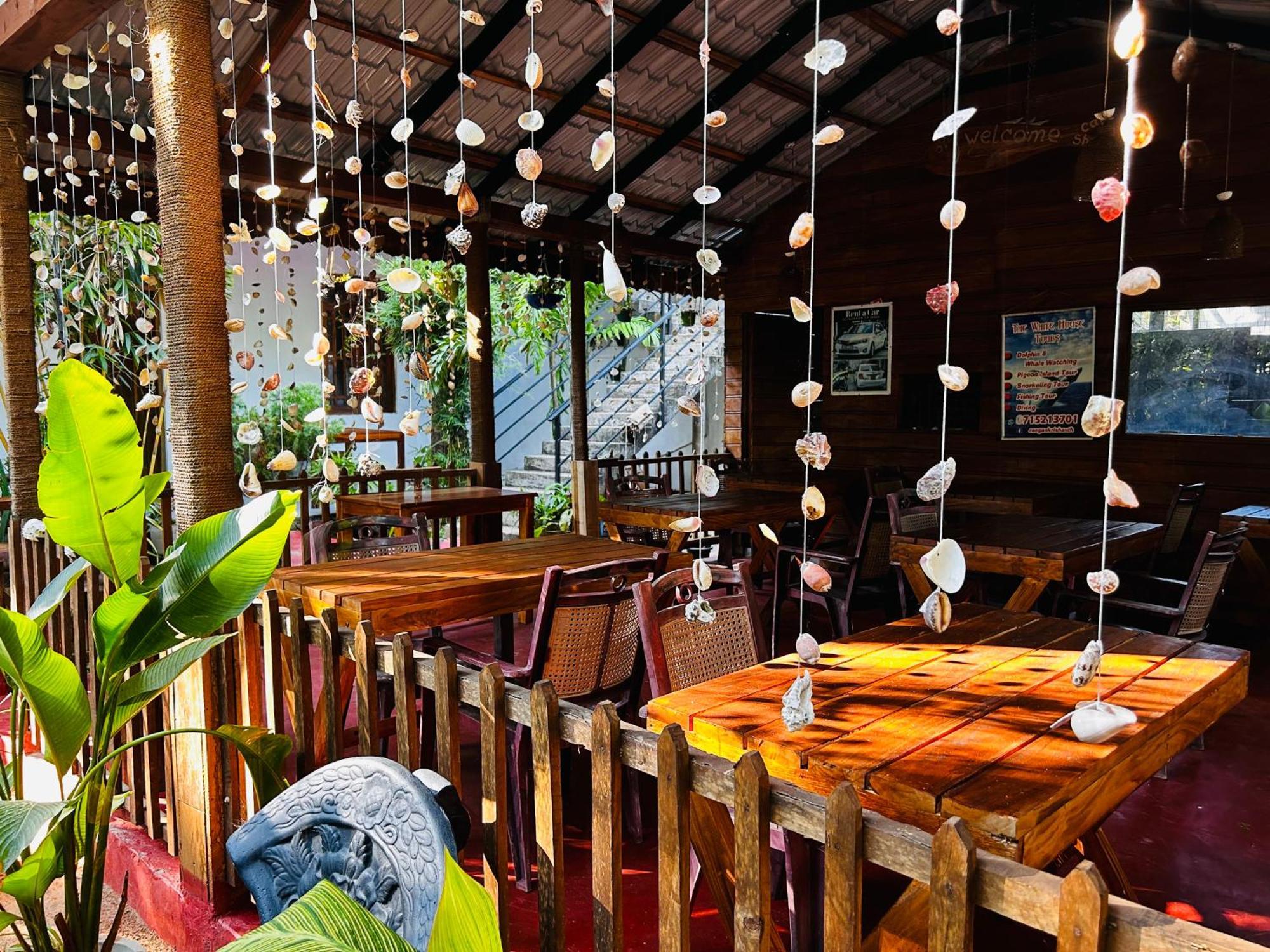 Pearl Bungalow Trincomalee Exterior photo