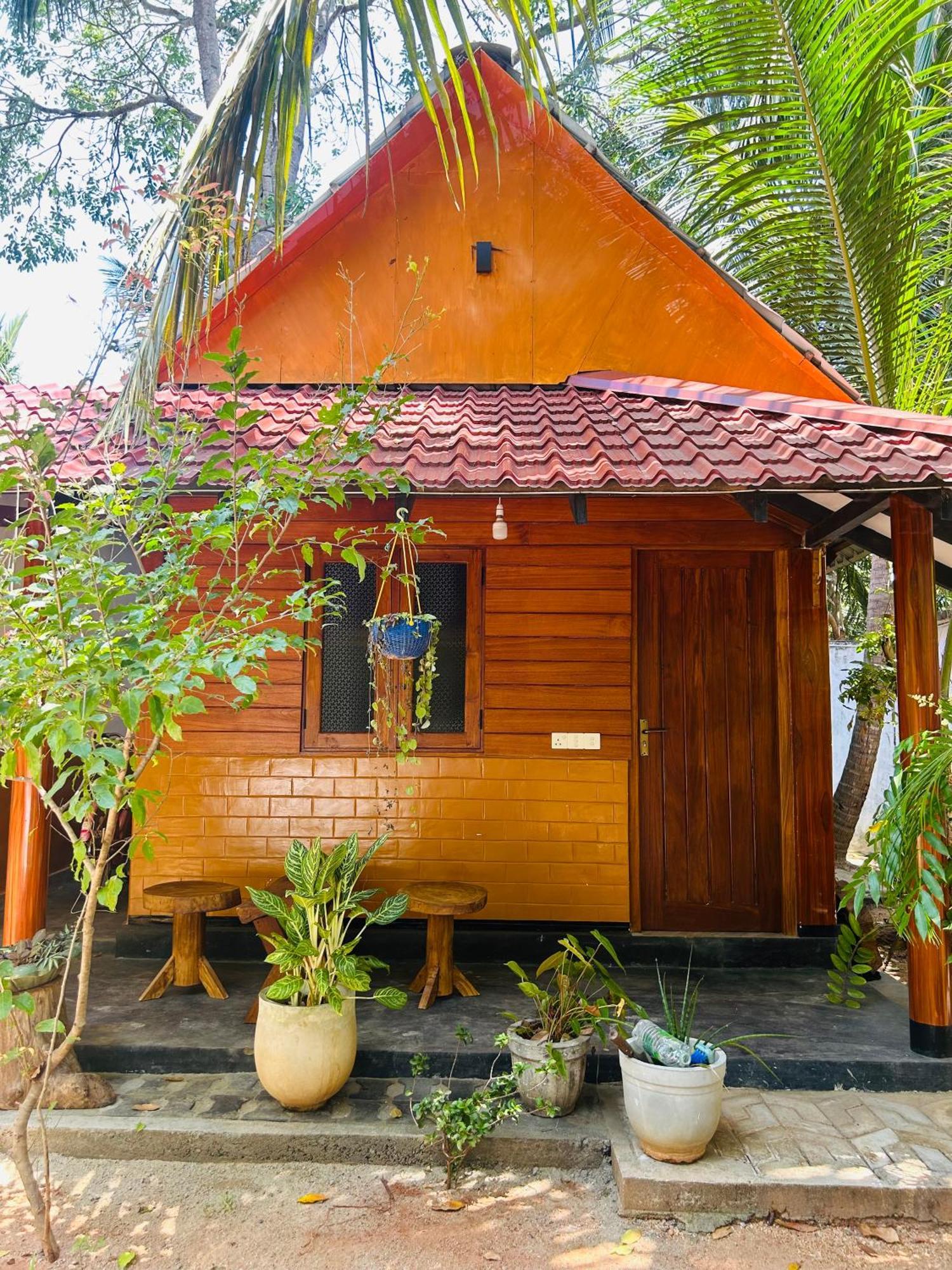 Pearl Bungalow Trincomalee Exterior photo
